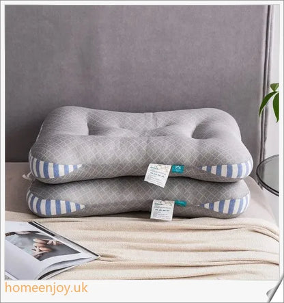 Antibacterial and anti-mite soybean fibre pillow with soft, plush filling for a comfortable and hygienic sleep experience