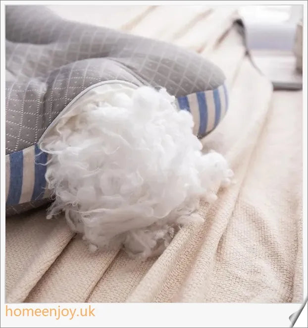 Antibacterial and anti-mite soybean fibre pillow with soft, plush filling for a comfortable and hygienic sleep experience