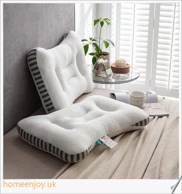 Antibacterial and anti-mite soybean fibre pillow with soft, plush filling for a comfortable and hygienic sleep experience