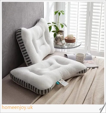 Antibacterial and anti-mite soybean fibre pillow with soft, plush filling for a comfortable and hygienic sleep experience