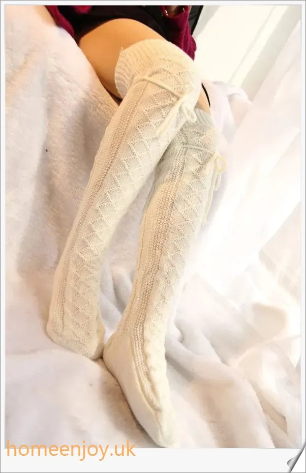 Autumn and winter over-the-knee high socks made of premium acrylic fabric for warmth and comfort