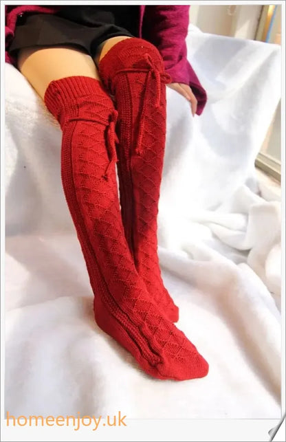 Autumn and winter over-the-knee high socks made of premium acrylic fabric for warmth and comfort