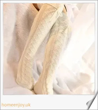 Autumn and winter over-the-knee high socks made of premium acrylic fabric for warmth and comfort