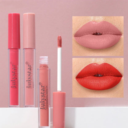 Matte lipstick tube with soft fog texture, 2.5ml content, 3-year shelf life