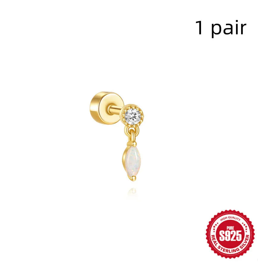S925 sterling silver flat column thread ear bone stud in a gold plated finish.