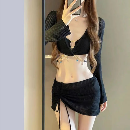 Women's long sleeve two-piece bikini swimsuit set in black or white