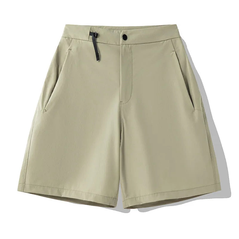 Men's khaki sports shorts with quick-drying fabric and elastic waist for running and climbing activities