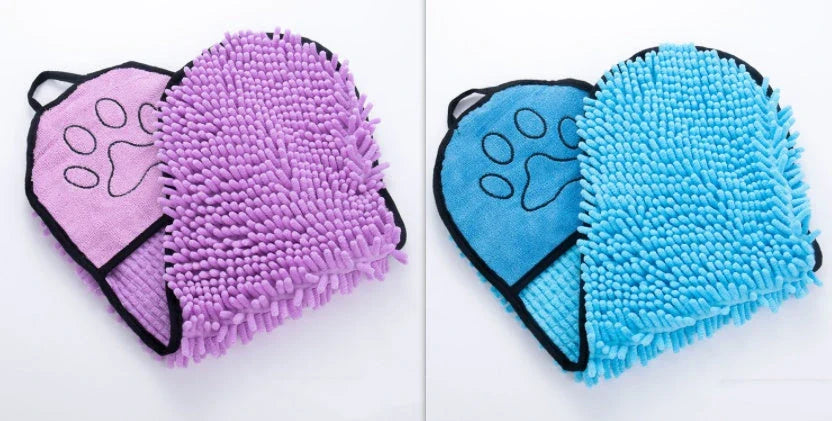 Premium pet towels made with super-absorbent chenille fibers for quick drying and convenient cleanup