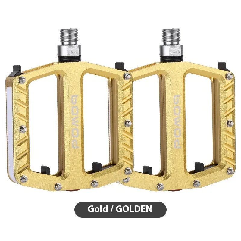 Bicycle luminous pedal with LED lights in aluminium alloy construction