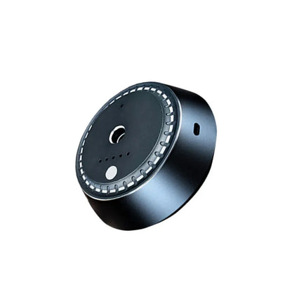 Black metal car aroma diffuser with USB charging port and 30ml capacity