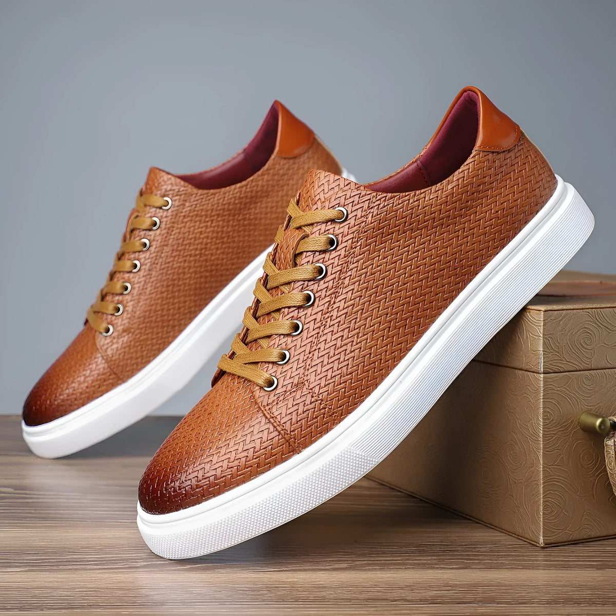 Men's black low-top business leather shoes with a leather toe cap and rubber sole
