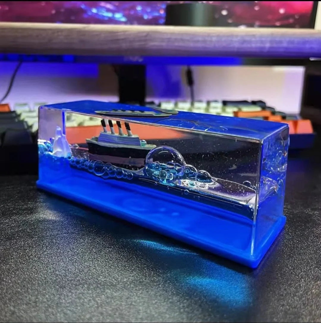Acrylic liquid quicksand floating astronaut ornament for desk decor