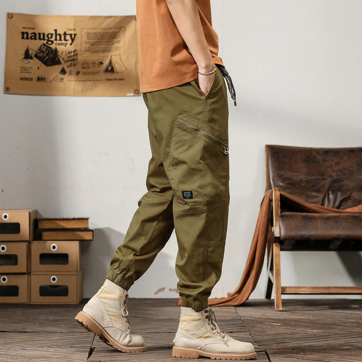 Men's cotton tapered harem trousers with ankle band in black colour