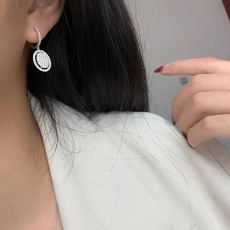 Elegant white gold plated oval earrings for women, geometric design, European and American style