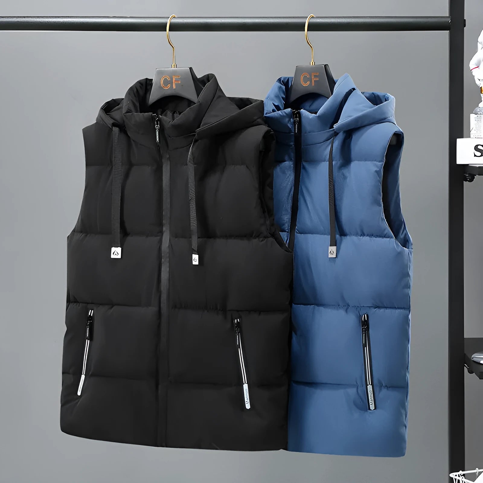 Men's solid colour thickened vest with removable cap in black or blue options