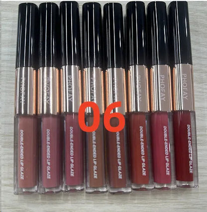 C-L021 Double-head Non-stick Cup Lip Gloss showing two different colour shades on professional makeup stick applicator