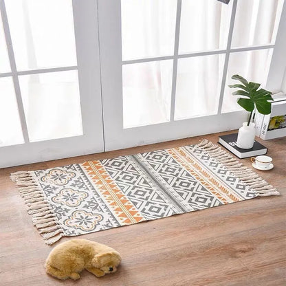 Scandinavian style hand-woven cotton linen floor mat 60 x 90 cm with tassels in cactus pattern