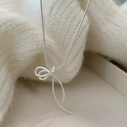 Women's minimalist bow necklace with copper pendant, cross chain, electroplated finish, 41-50cm circumference
