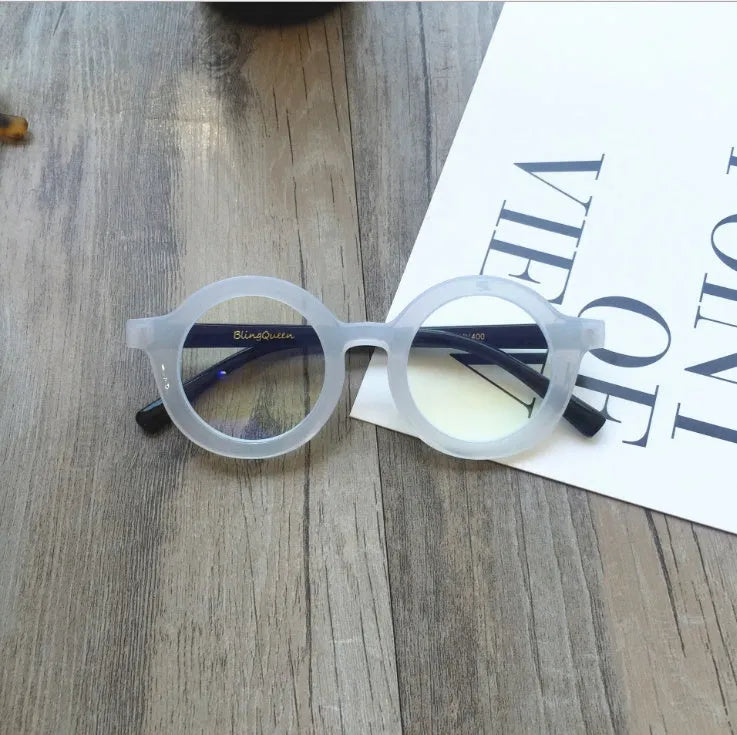 Retro round frame glasses in six colours with UV400 and anti-blue light protection