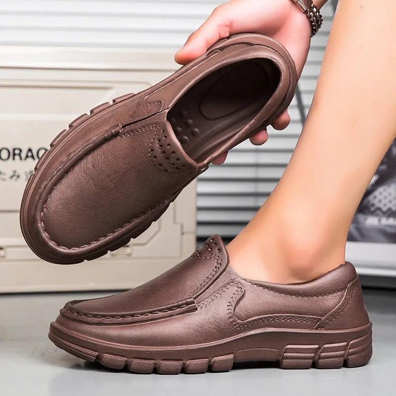 Men's slip-on leather shoes with EVA sole and waterproof platform, mid-top height with 3-5cm platform heel, round toe casual loafers for leisure wear in black or brown sizes 39-48