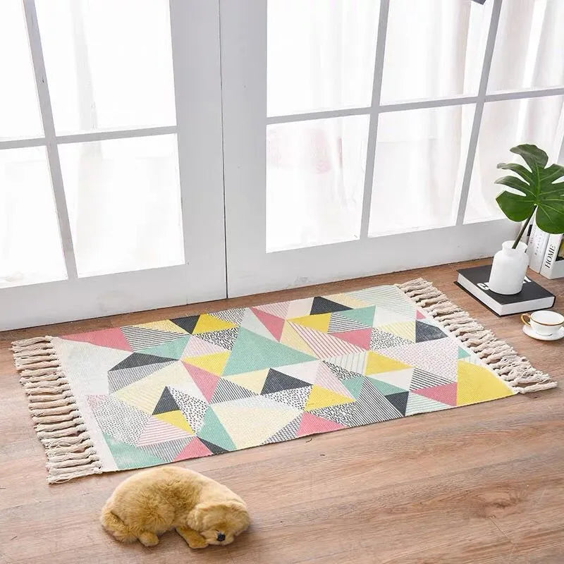 Scandinavian style hand-woven cotton linen floor mat 60 x 90 cm with tassels in cactus pattern