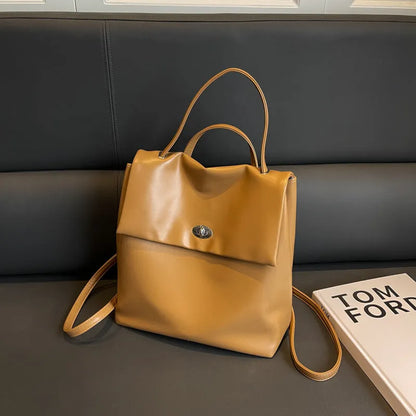 Retro large capacity women's backpack in PU with diamond grid and chain detail, free size, available in beige, black, silver, and brown