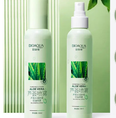 Moisturising spray toner lotion with 150ml fine nebulised mist for refreshing hydration and convenient skin application, suitable for all skin types with one included spray nozzle