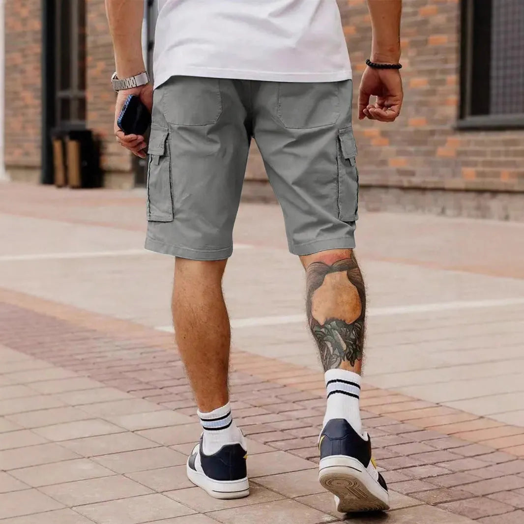 Men's straight cropped workwear shorts in polyester fabric with loose fit for summer wear
