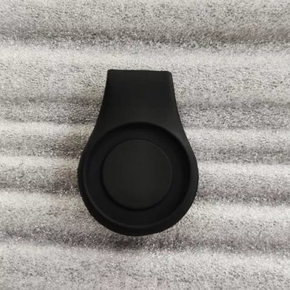Silicone golf hat clip ball marker holder in vibrant colours