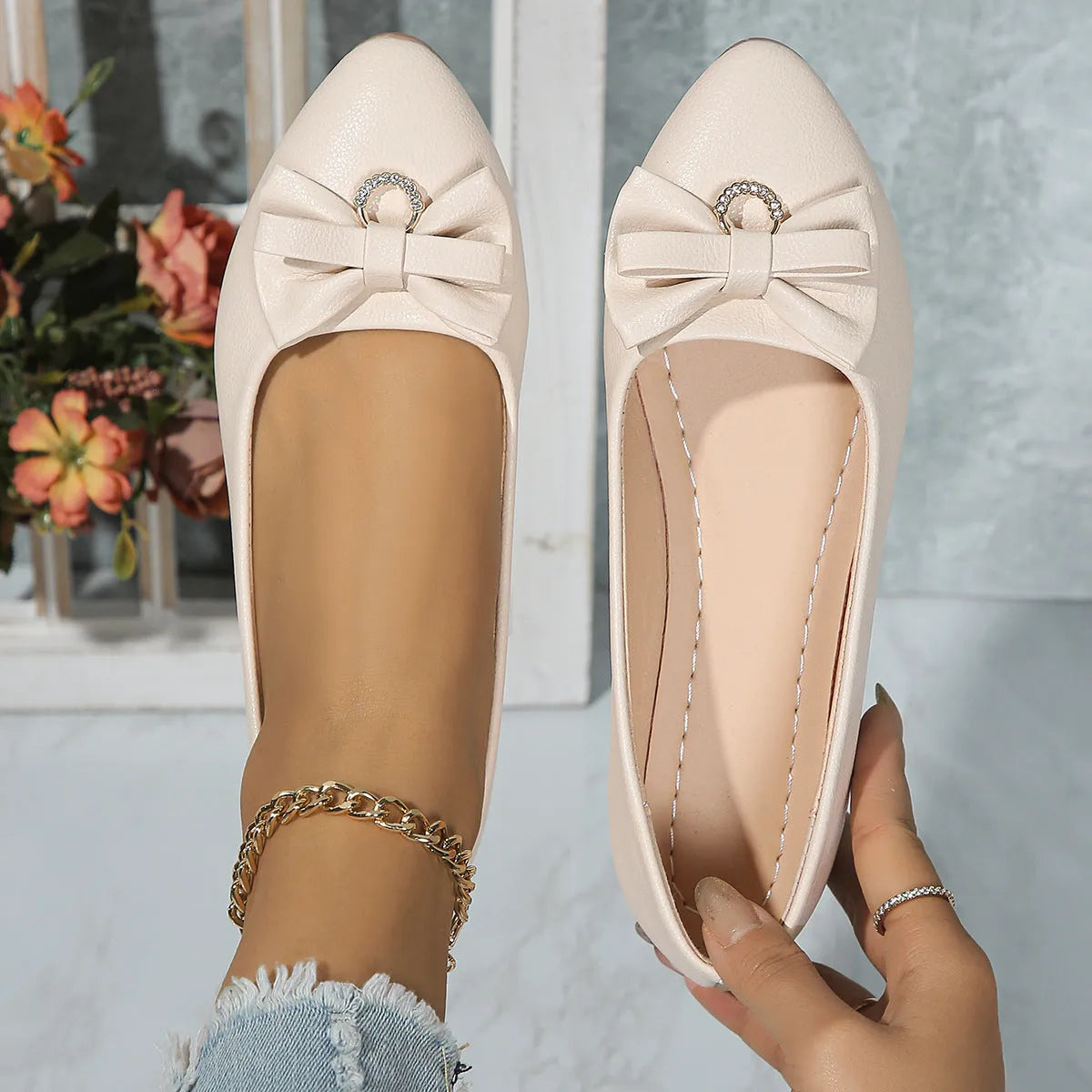 Plus size women's flat casual shoes with bowknot detail and shallow mouth design in beige