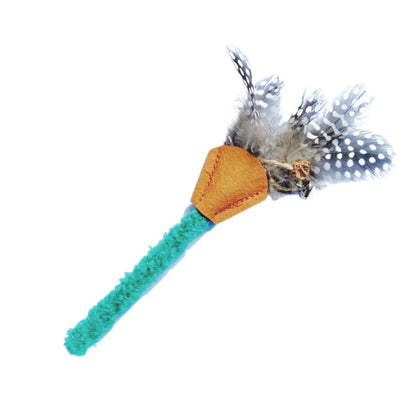 Polygonum wood cat feather chew toy with green and yellow feathers for dental care and interactive play