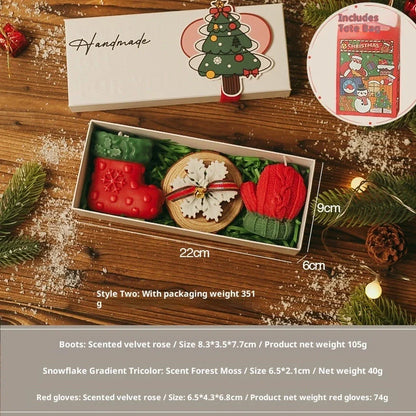 Handmade Christmas scented candle gift set with 9 designs, wooden display pad, and handbag