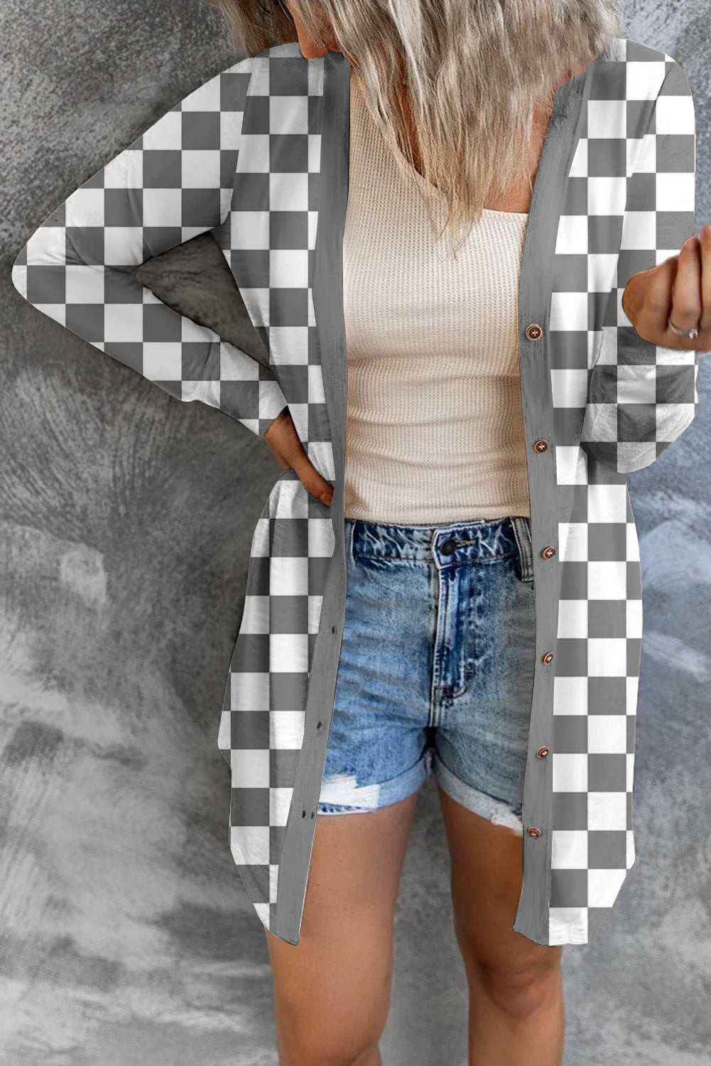 Women's long plaid knitted cardigan coat in polyester fabric with regular sleeves