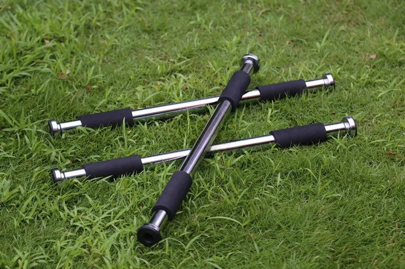 Adjustable steel pull-up bar extended to show 62-100cm length range for doorway or wall mounting