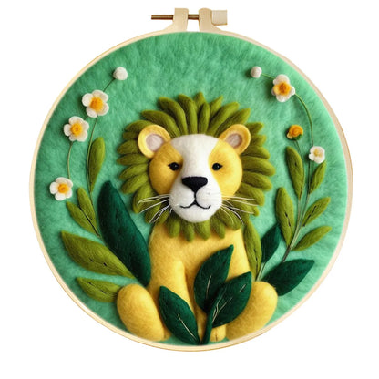 Round three-dimensional embroidery kit with linen fabric, wool felt pieces, and embroidery frame for 20x20 cm blanket painting