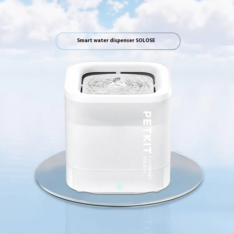 Xiaopei SOLO2 smart pet water dispenser in white with filtration system