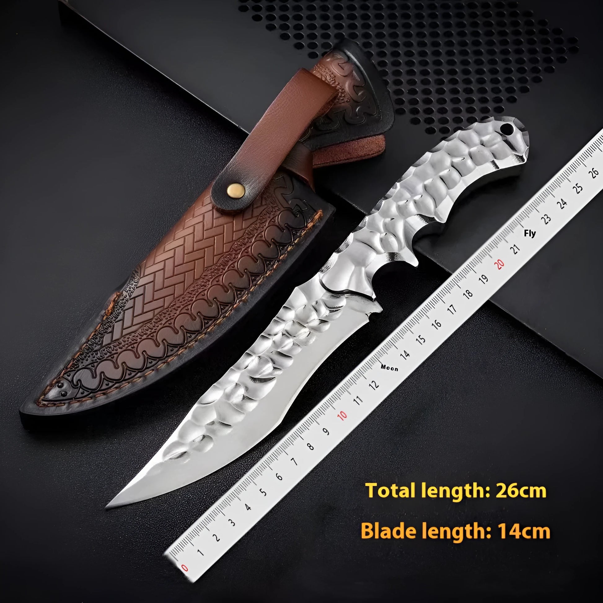 One-piece keel construction survival knife with 140mm blade, shown with optional Cold Ice K Sheath and Leather Case.