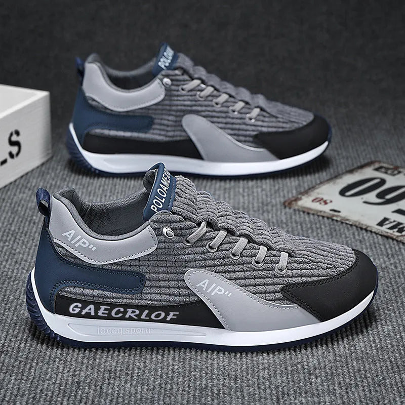 Men's green and grey mesh running shoes with round toe and lace-up closure