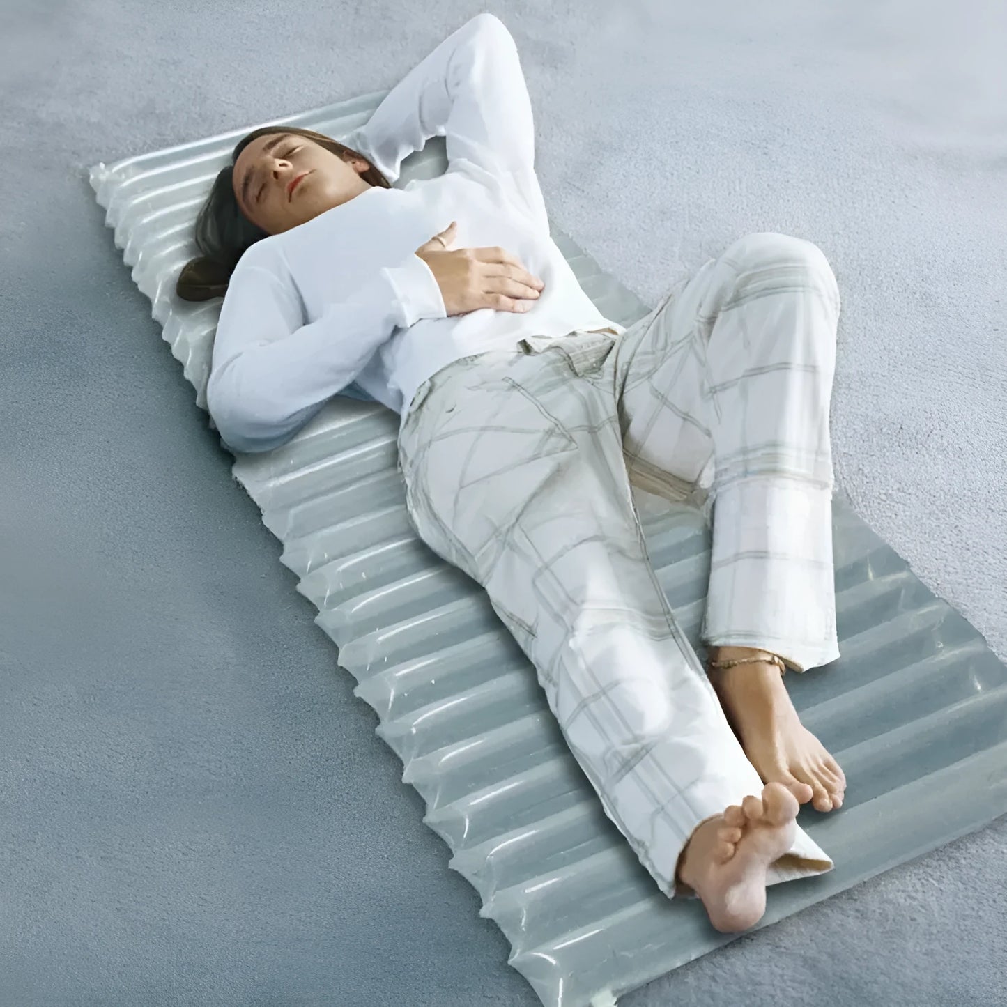 Transparent outdoor inflatable airbed for camping with 200x60x5cm dimensions