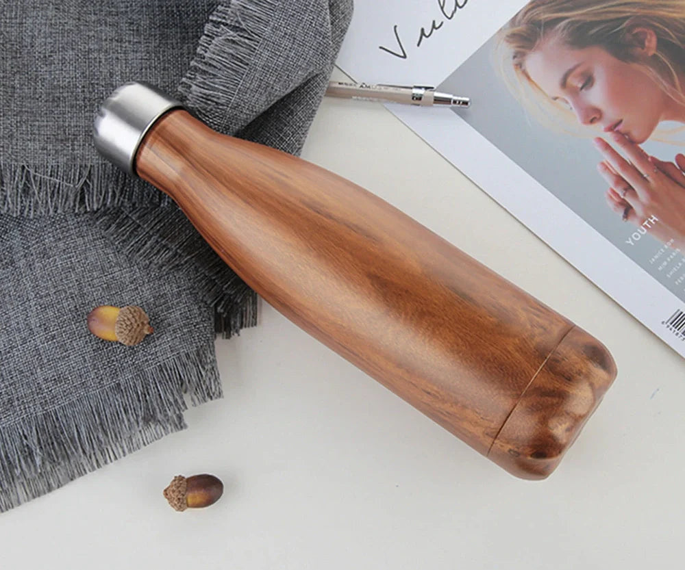 Stainless steel vacuum flask with 500ml capacity and double-wall insulation for temperature control
