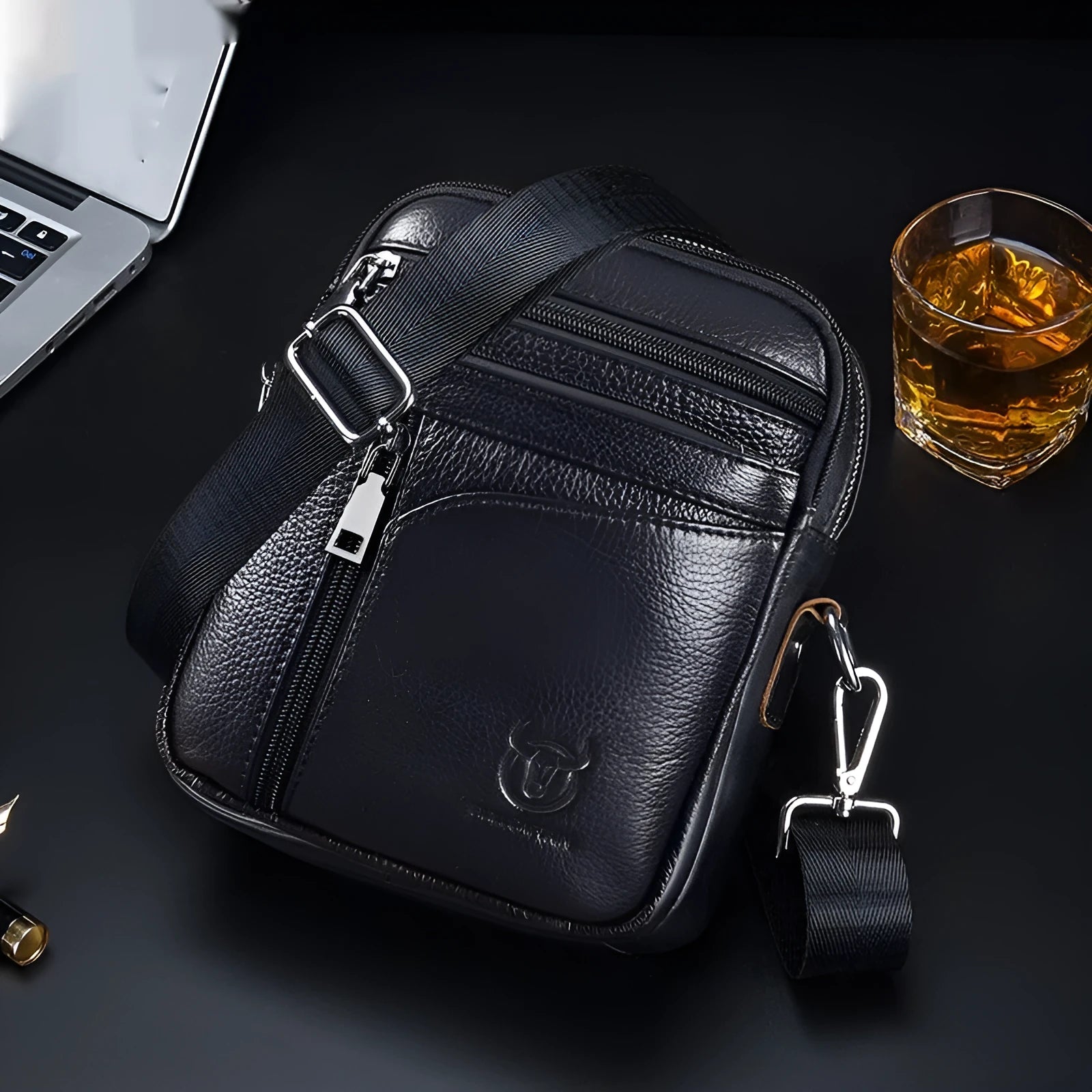 Black genuine leather men's shoulder messenger bag with retro style design
