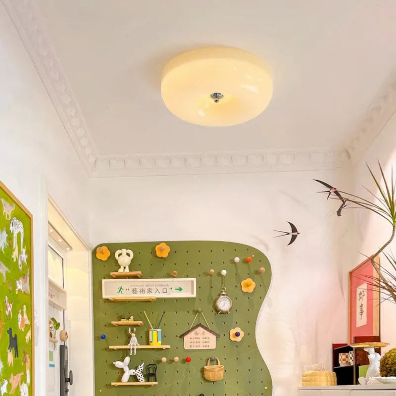 Cream-coloured bedroom ceiling lamp with three-colour light, 30cm or 40cm diameter, American-style design