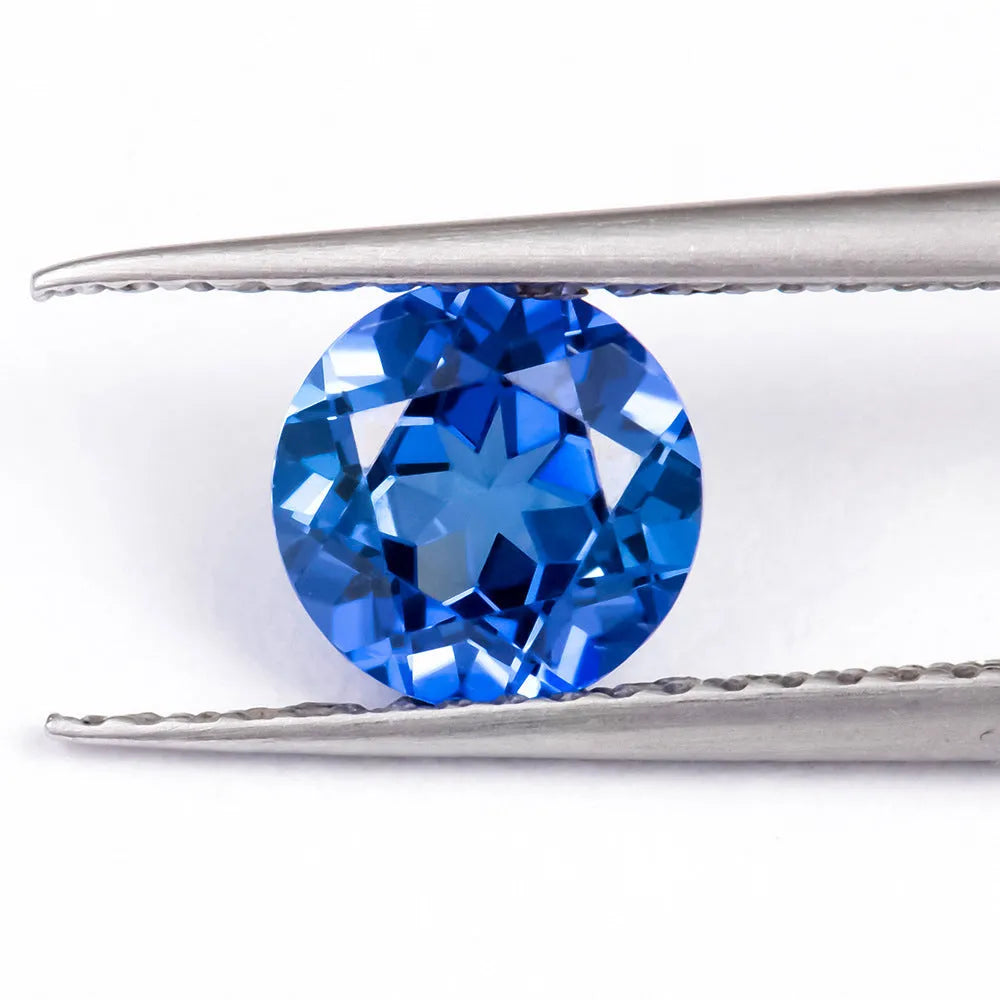 Royal blue love shaped tiara cultivate gemstone in multiple shapes and carat weights for jewellery making.
