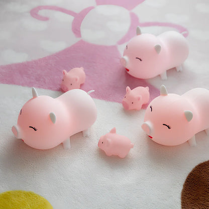 White Peppa Pig cartoon LED night light, 140x100x83 mm with inductive sensor and USB cable for warm yellow bedroom glow