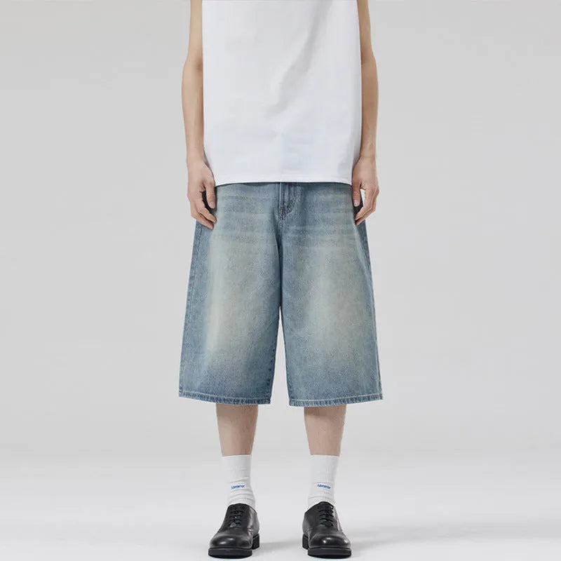 Men's loose straight denim shorts in cropped length with straight-leg cut, available in five colours