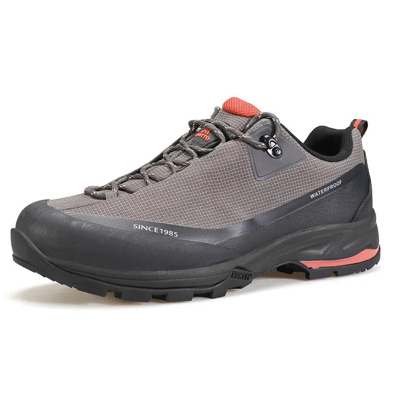 Low-top mountain climbing shoes leather mesh upper non-slip rubber outsole hiking boots casual wear