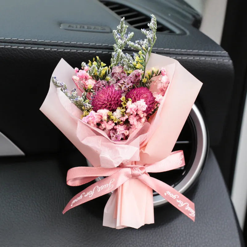 Dried flower car air freshener set with colourful bouquet and fragrance strips for air conditioning vents