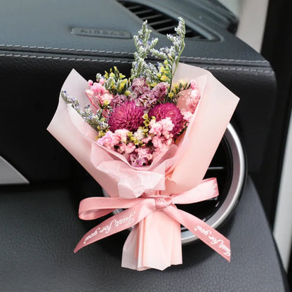 Dried flower car air freshener set with colourful bouquet and fragrance strips for air conditioning vents
