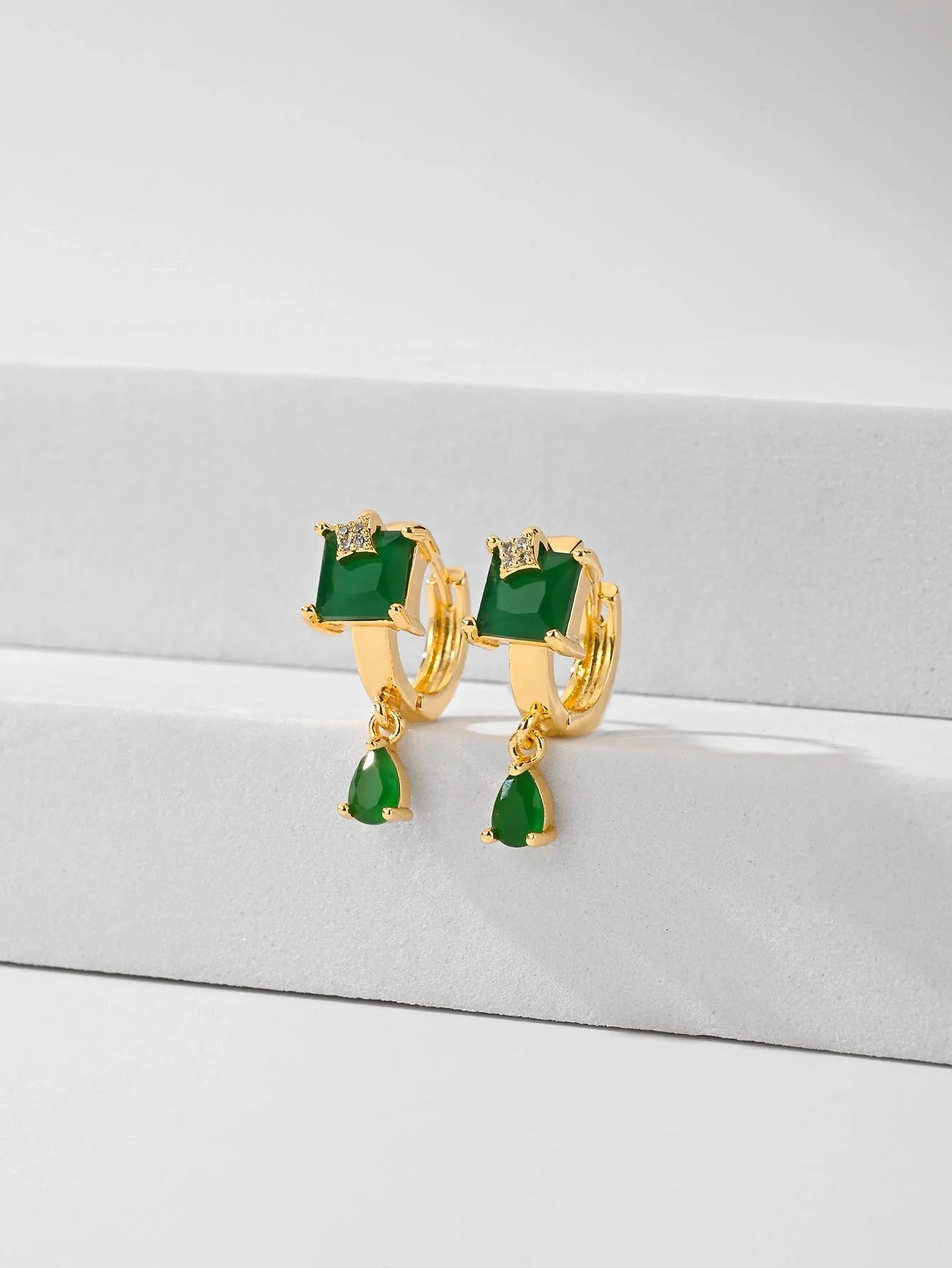 Copper-plated gold fashion earrings with water droplet design in six colours