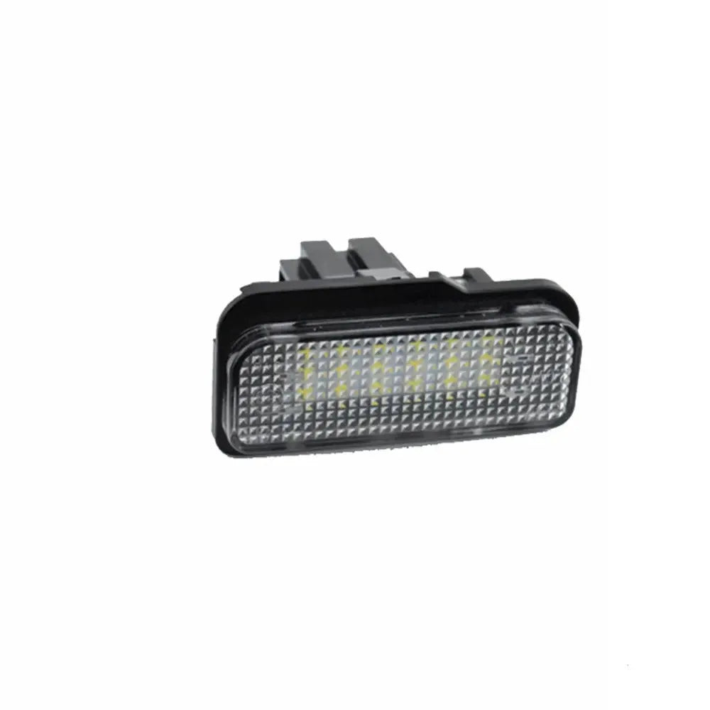 Mercedes Benz LED licence plate light for W203 W211 W219 R171 models showing 18 SMD LEDs
